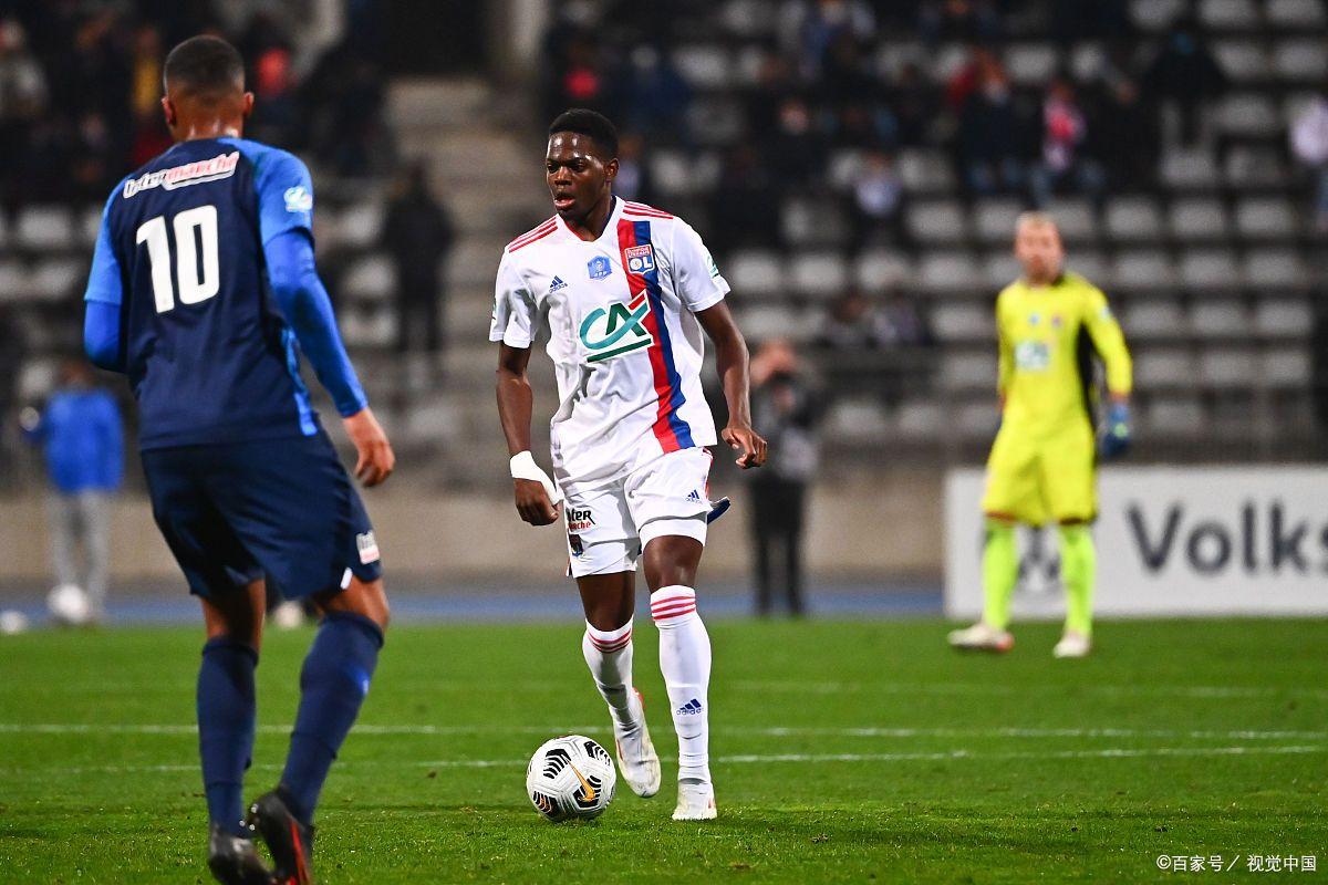 法甲今夜再迎强敌,费内巴切官宣签约,主帅态度:引发热议,年轻球员获得机会的简单介绍 法甲今夜再迎强敌,费内巴切官宣签约,主帅态度:引发热议,年轻球员获得机会的简单介绍