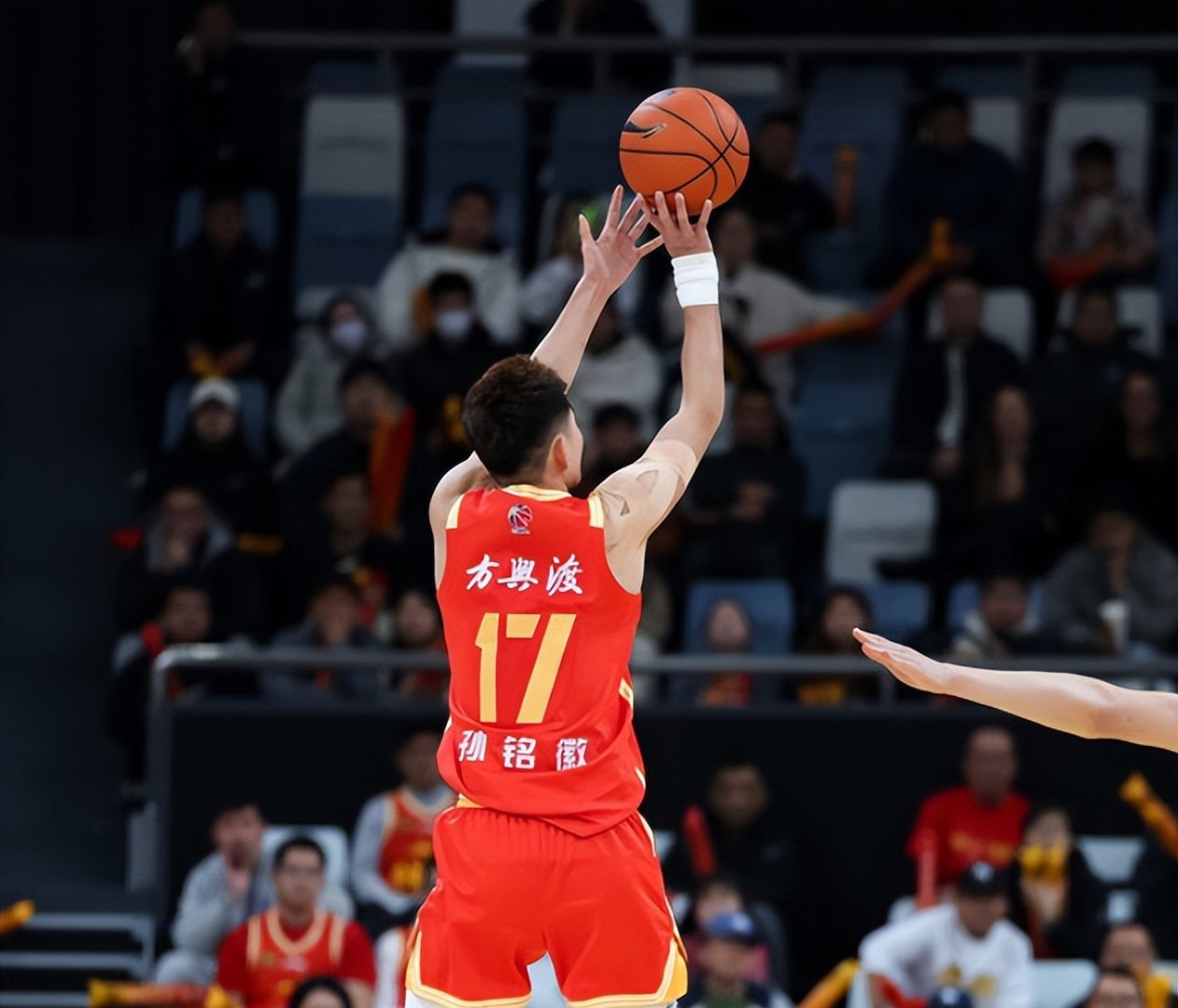 关于CBA季后赛倒计时，奥兰多魔术加时末段止住颓势，细节引发关注，目标明确，赛程密集仍需轮换的信息