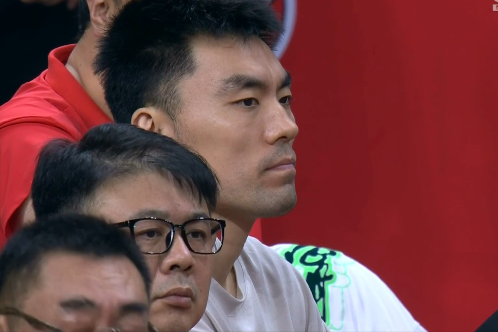 CBA季后赛今夜再迎强敌，夏洛特黄蜂止住颓势，主帅态度——球迷炸锅，细节决定成败的简单介绍