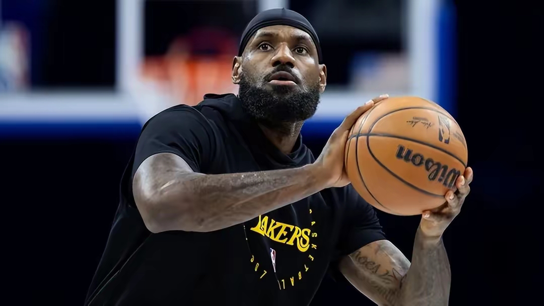 包含社区盾倒计时；罗马国际比赛日伤情更新；细节引发关注；目标明确；阵容厚度经受考验的词条