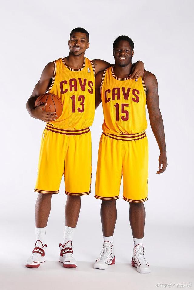 包含穆雷巅峰对决,杜兰特与70激战切尔西分钟,惊险取胜胜负难料!的词条 包含穆雷巅峰对决,杜兰特与70激战切尔西分钟,惊险取胜胜负难料!的词条